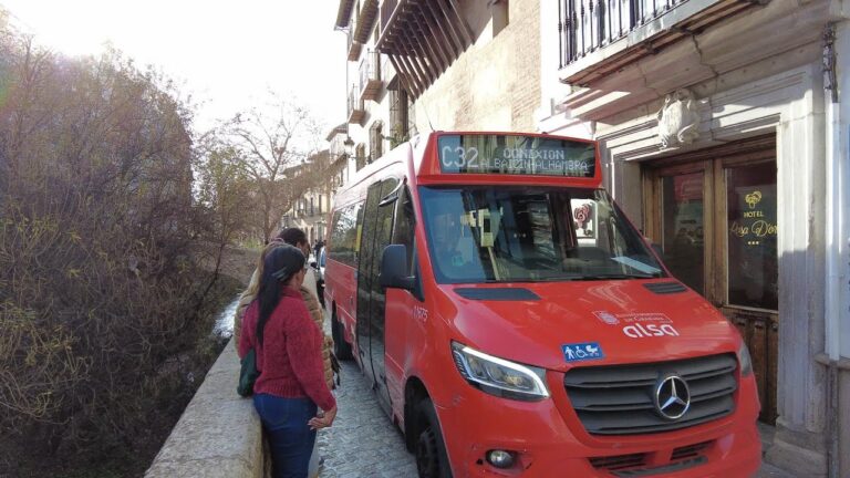 como llegar a la alhambra en bus