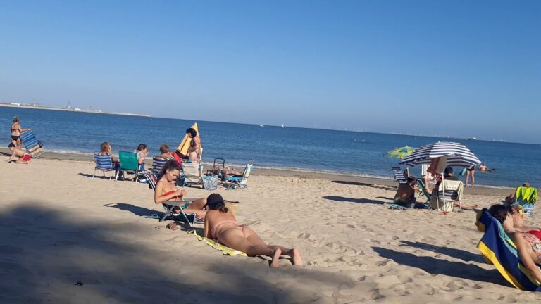 playa del chorrillo rota como llegar