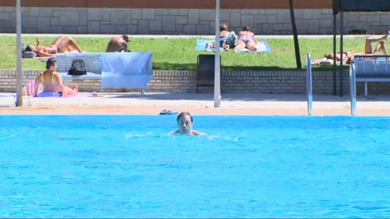 que dia cierran las piscinas municipales